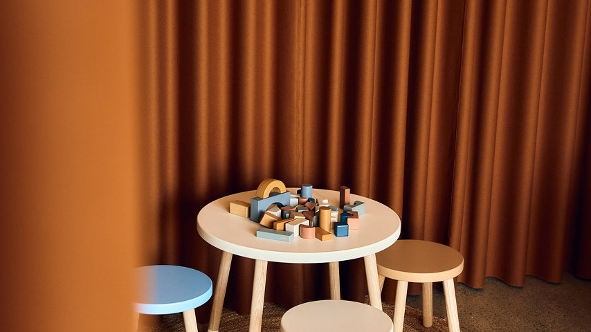 Rideaux dans la chambre d'enfant