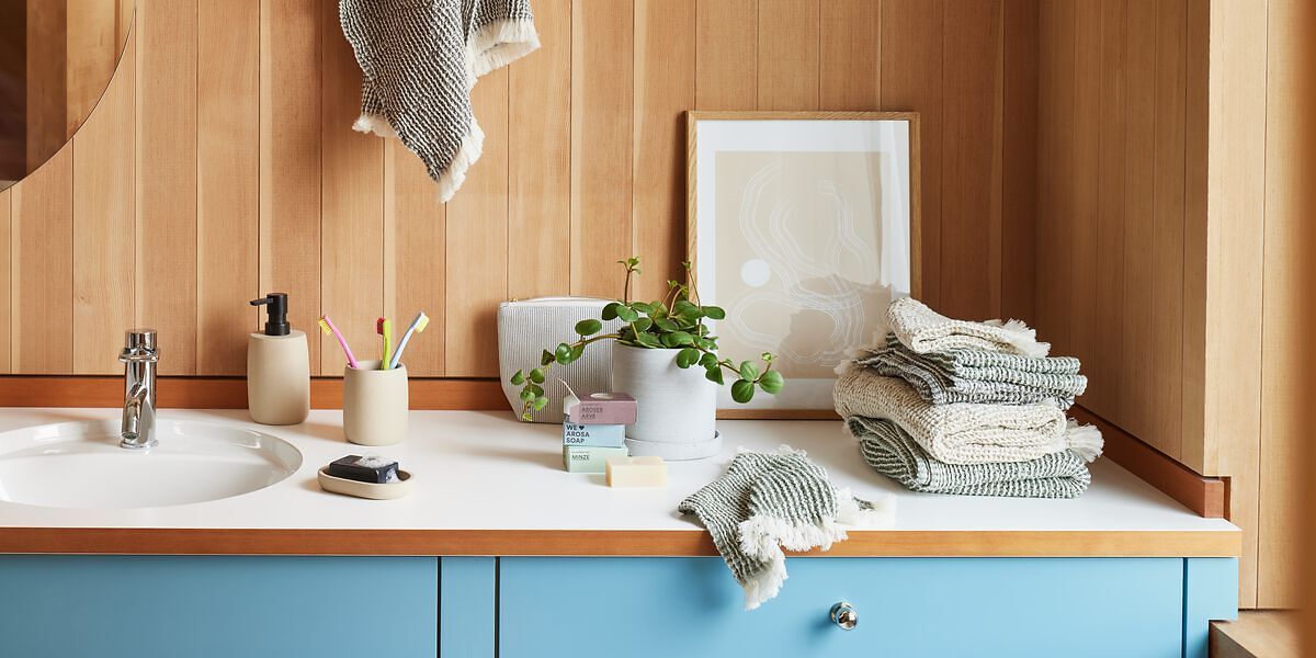 707294137