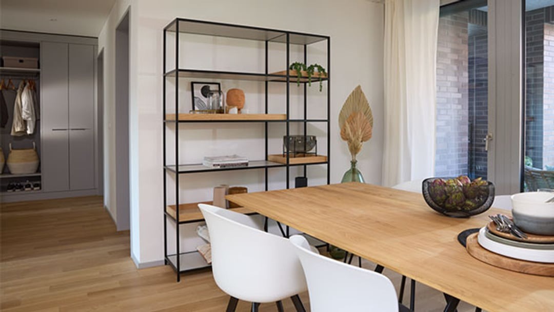Décorer une étagère